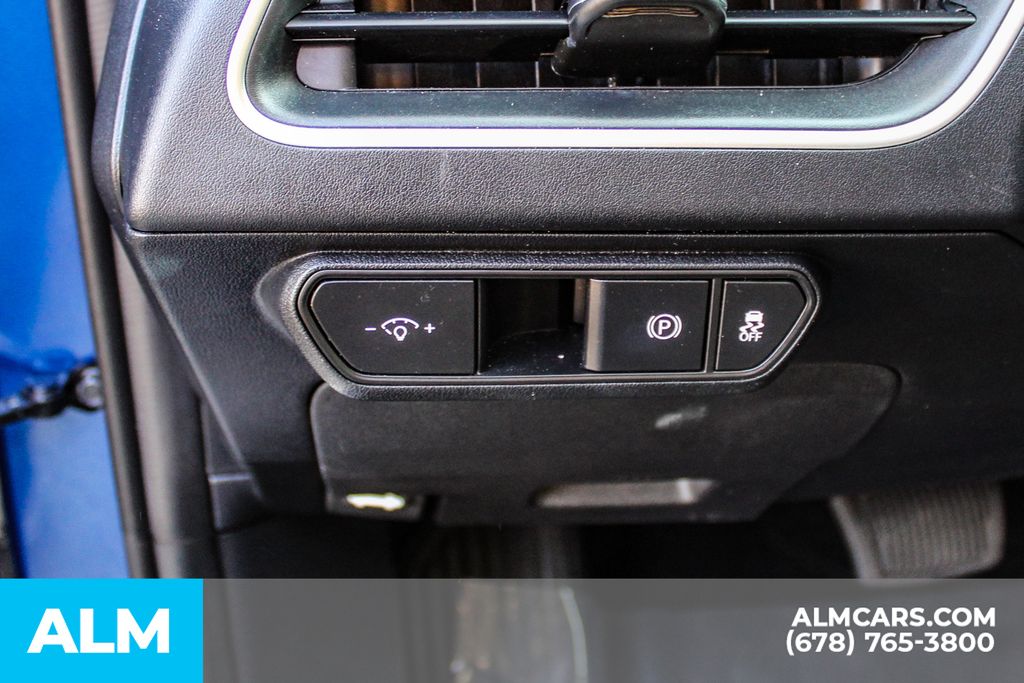 Used 2025 Blue Kia LXS image 31