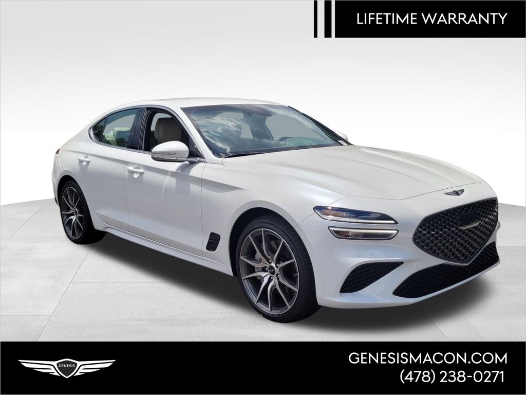 Uyuni White 2026 Genesis G70 2.5T Standard RWD Sedan Rear-Wheel Drive 8-Speed Automatic