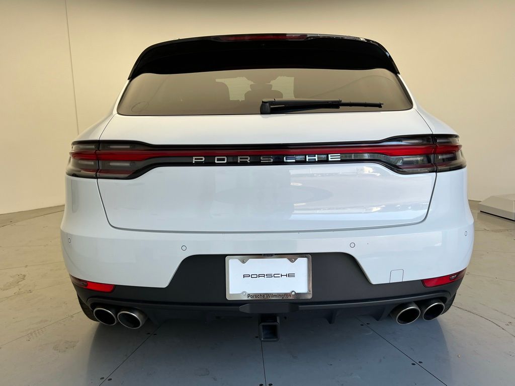 Thumbnail: 2021 Porsche Macan - 21