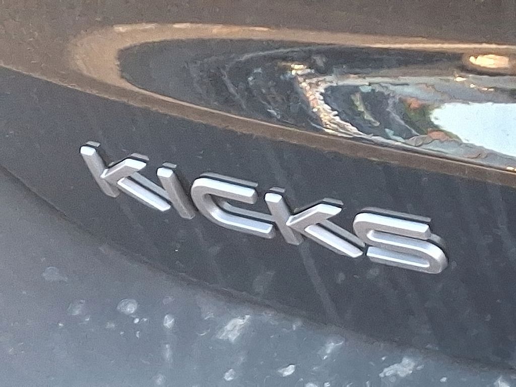 2025 Nissan Kicks SV 5