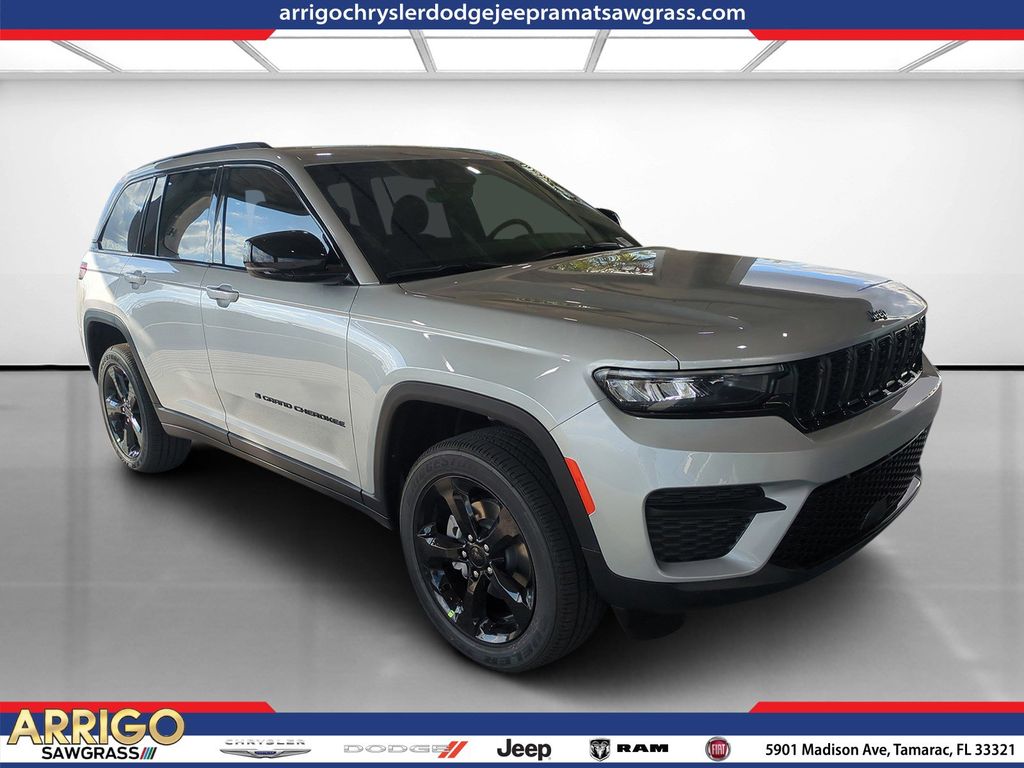 2025 Jeep Grand Cherokee Altitude