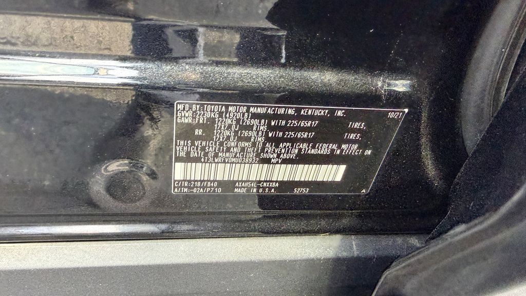 View vehicle photo 6