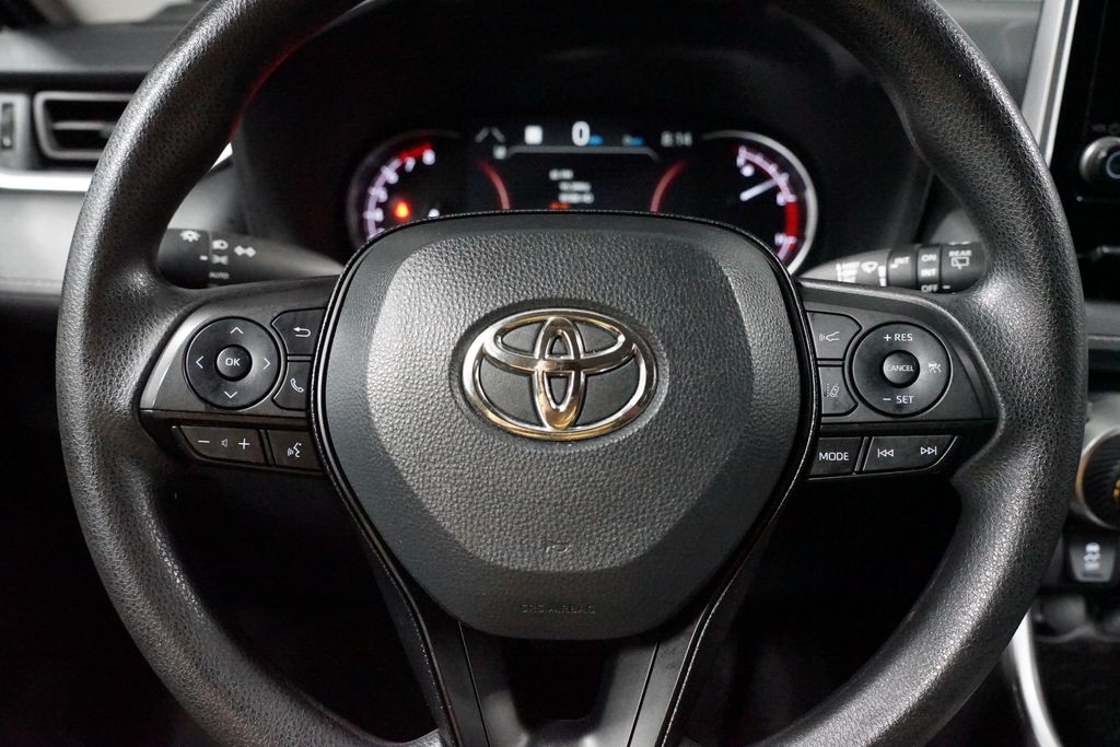 Thumbnail: 2025 Toyota RAV4 - 12