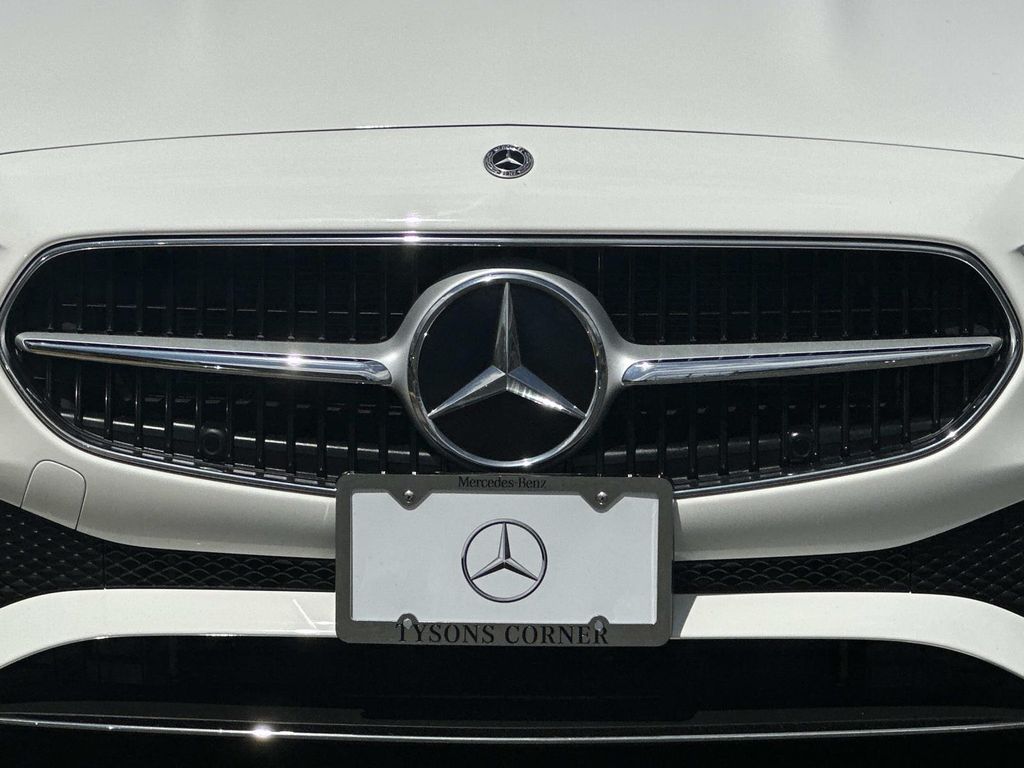 Thumbnail: 2025 Mercedes-Benz C-Class - 5