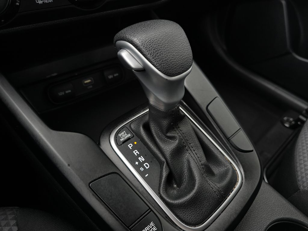 2023 Kia Soul LX photo 24