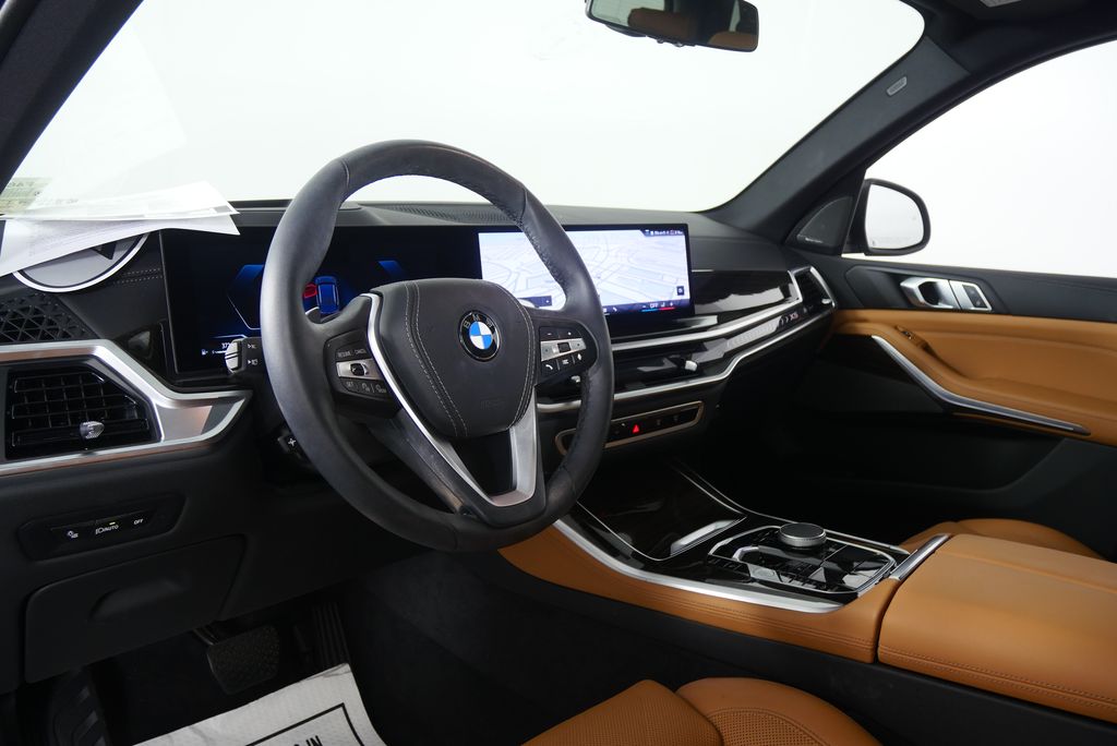 Thumbnail: 2025 BMW X5 - 13