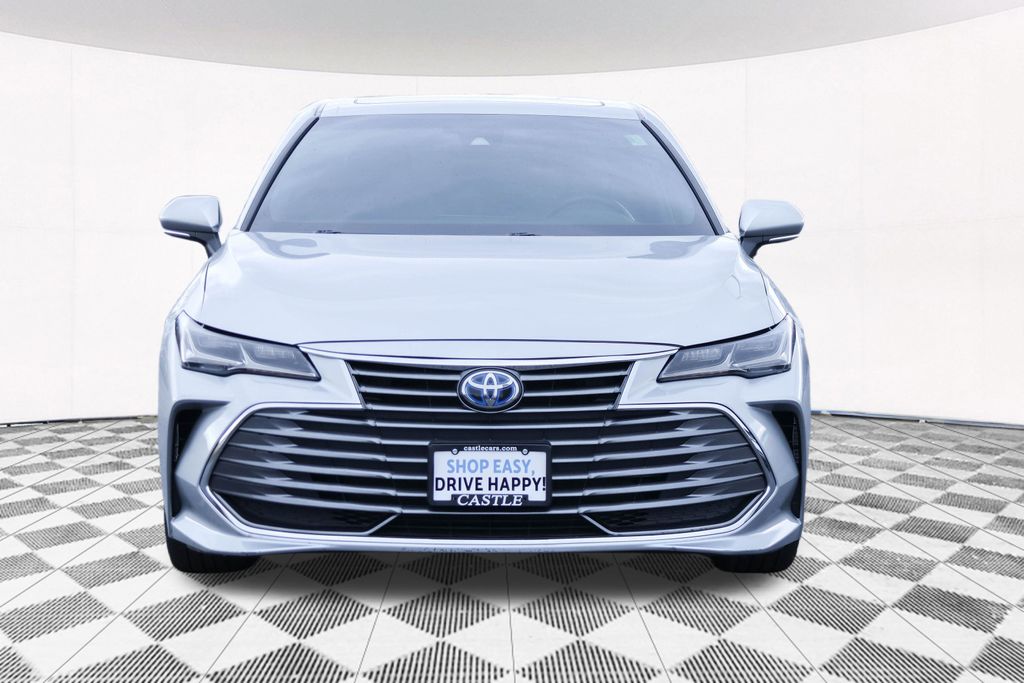 2019 Toyota Avalon Hybrid Limited 8