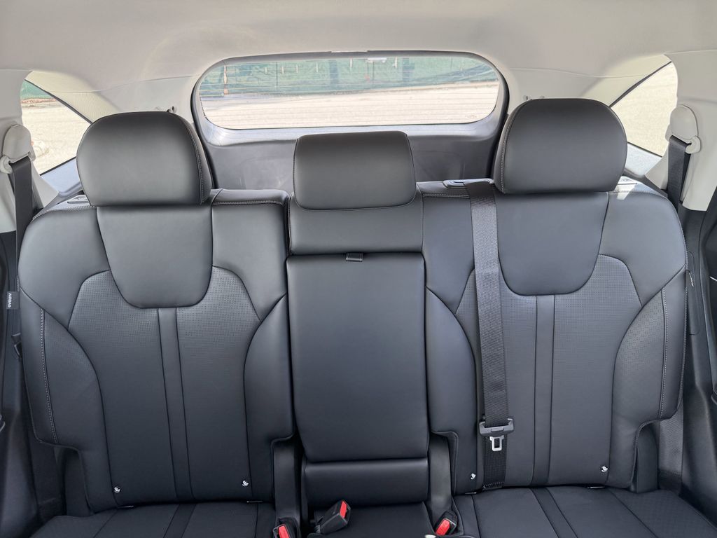 new 2026 Kia Sorento car, priced at $34,258