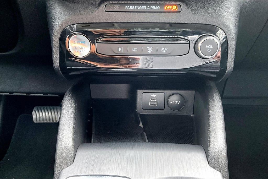 Used 2024 Blue Ford Base image 24