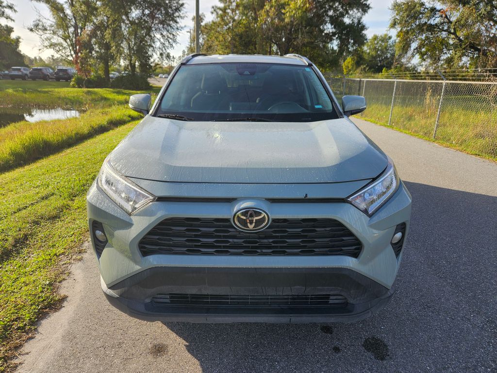 2021 Toyota RAV4 XLE 8