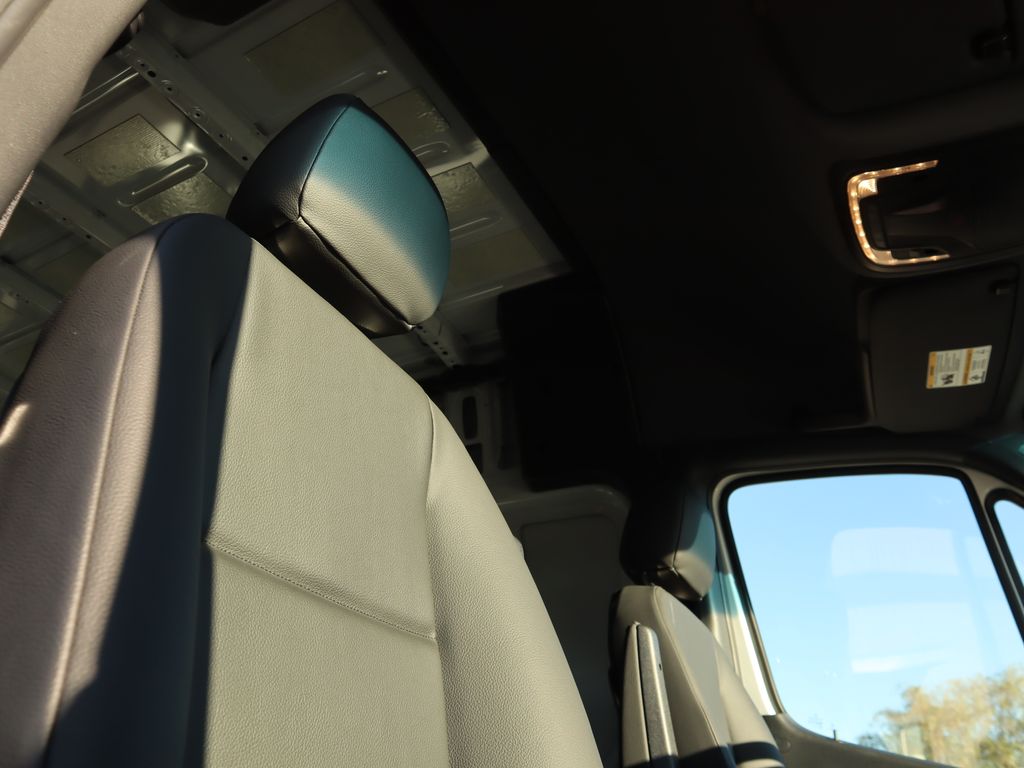 2025 Mercedes-Benz Sprinter 2500 19