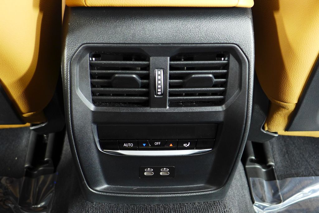 Thumbnail: 2023 BMW i4 - 24