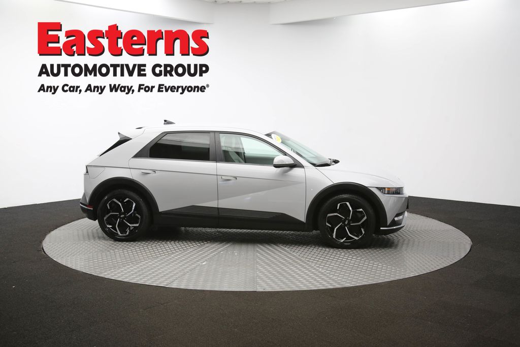 Used 2023 Gray Hyundai SEL image 45