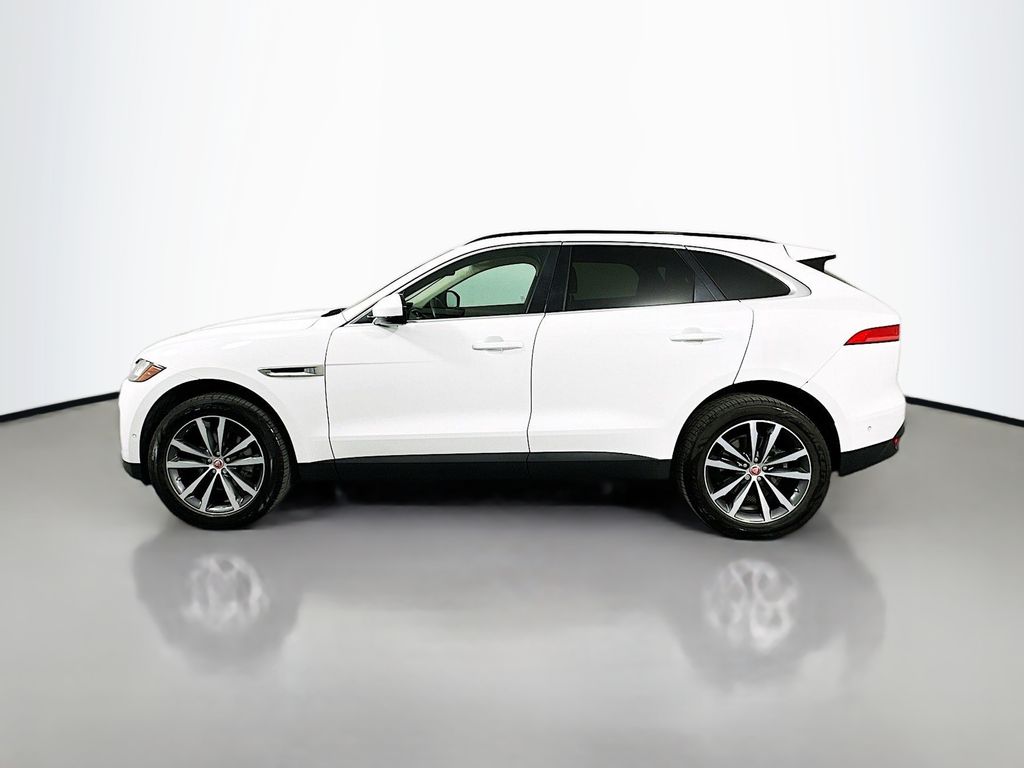 Thumbnail: 2019 Jaguar F-Pace - 8