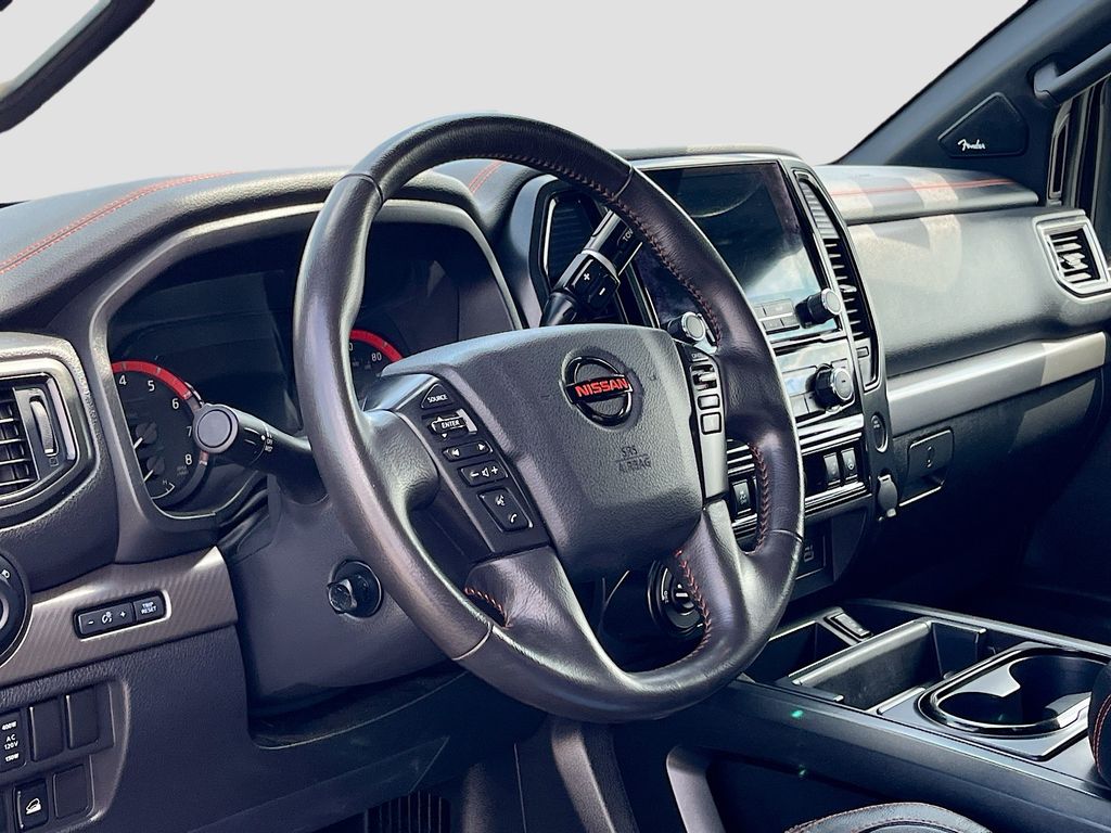 Used 2022 Super Black Nissan PRO-4X image 9