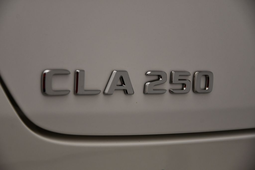 2025 Mercedes-Benz CLA 250 9