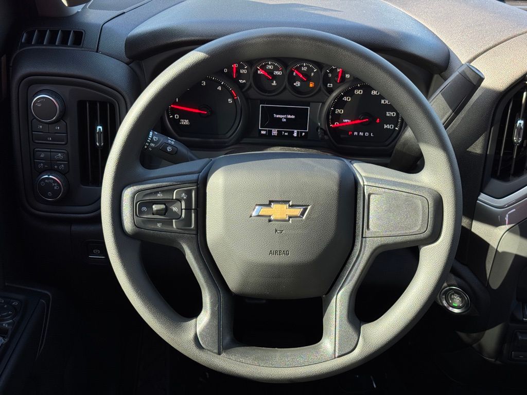 2025 Chevrolet Silverado 2500HD Custom 17