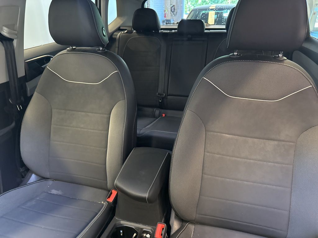 2023 Volkswagen Taos SE photo 16