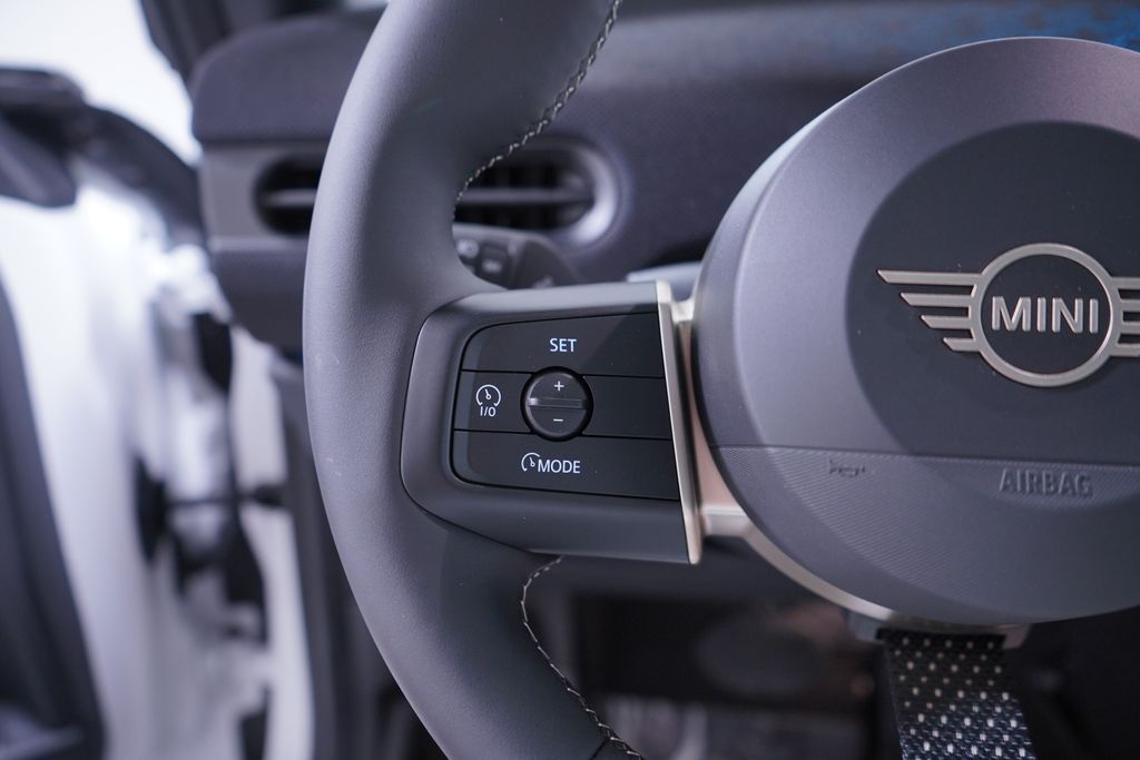 Thumbnail: 2026 MINI Cooper - 16