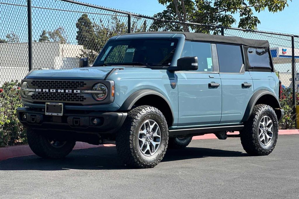 2022 Ford Bronco Badlands 10