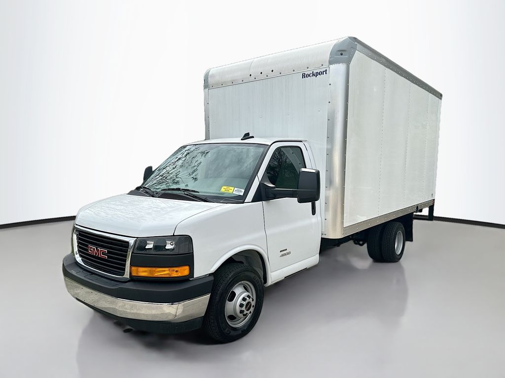 Used 2024 White GMC 4500 Van image 3