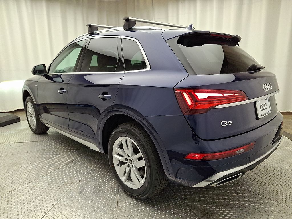 Thumbnail: 2022 Audi Q5 - 6