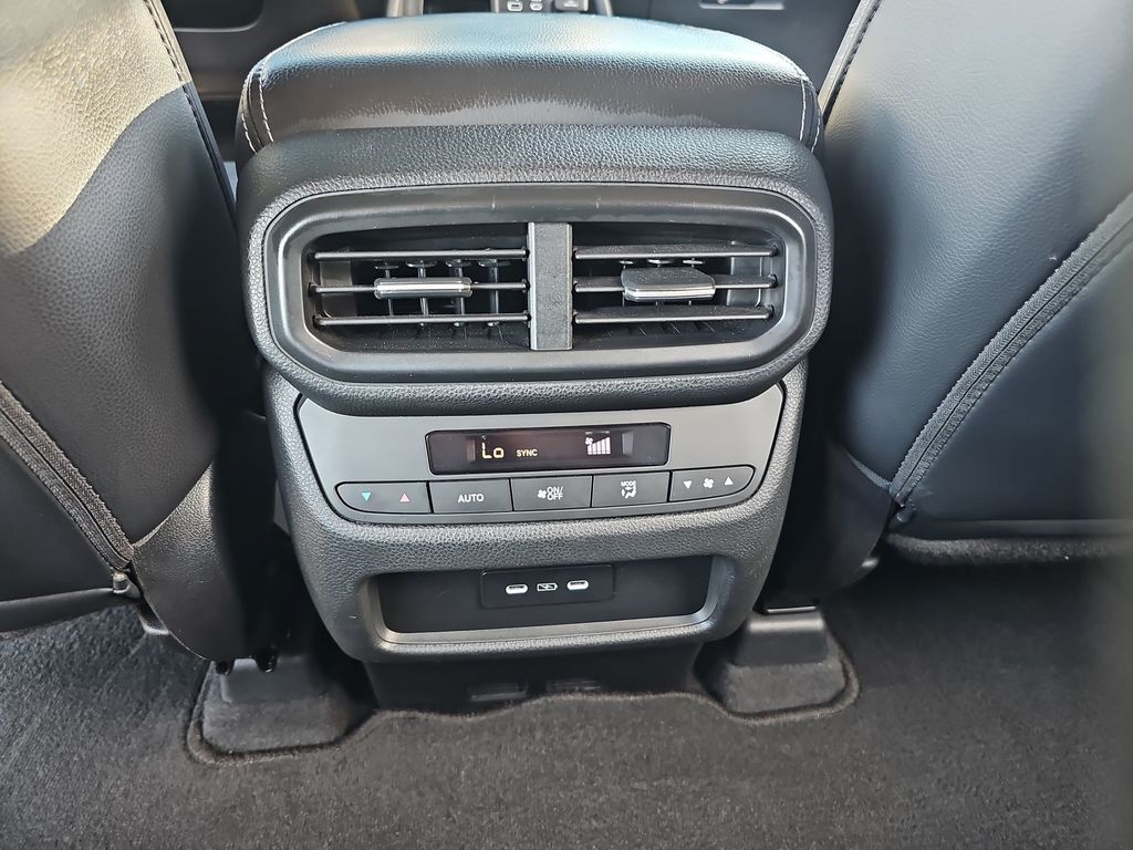Used 2025 Honda Pilot SUV