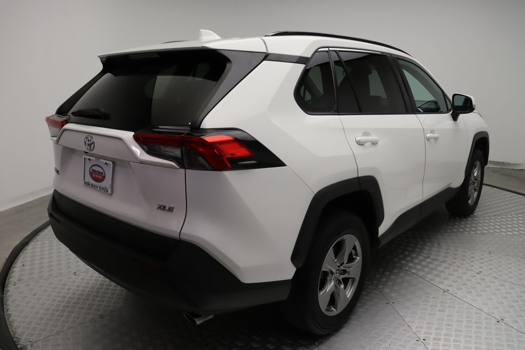 Thumbnail: 2023 Toyota RAV4 - 8