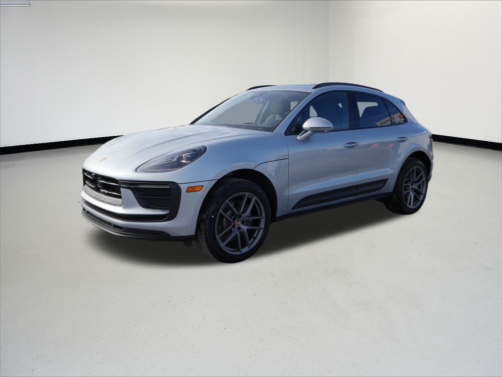 Thumbnail: 2026 Porsche Macan - 1