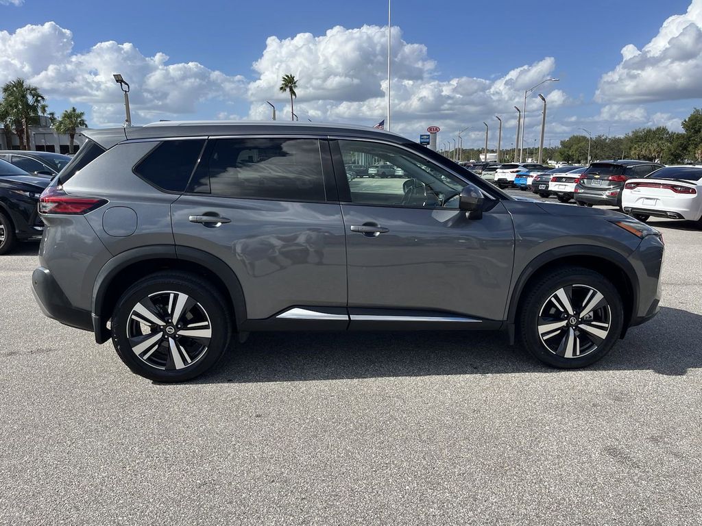 2021 Nissan Rogue SL 4