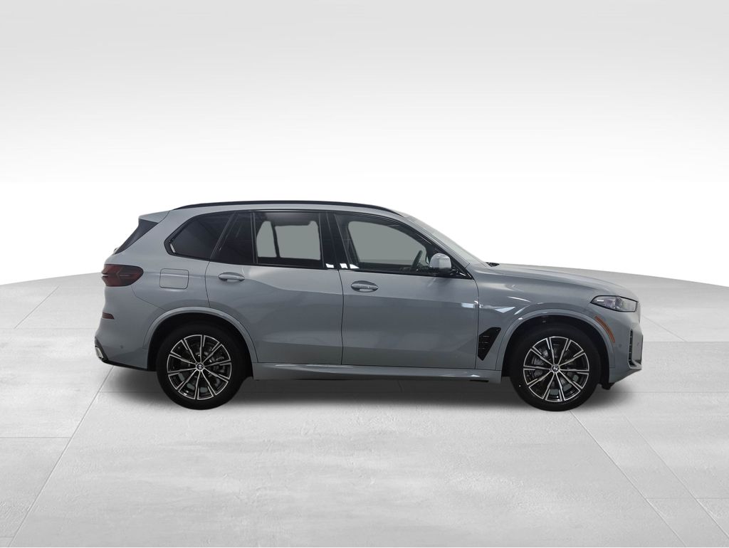 2026 BMW X5 xDrive50e 6