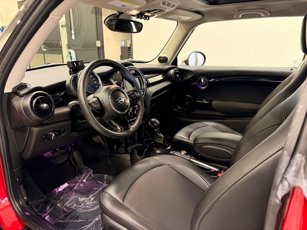 2019 MINI Cooper  11