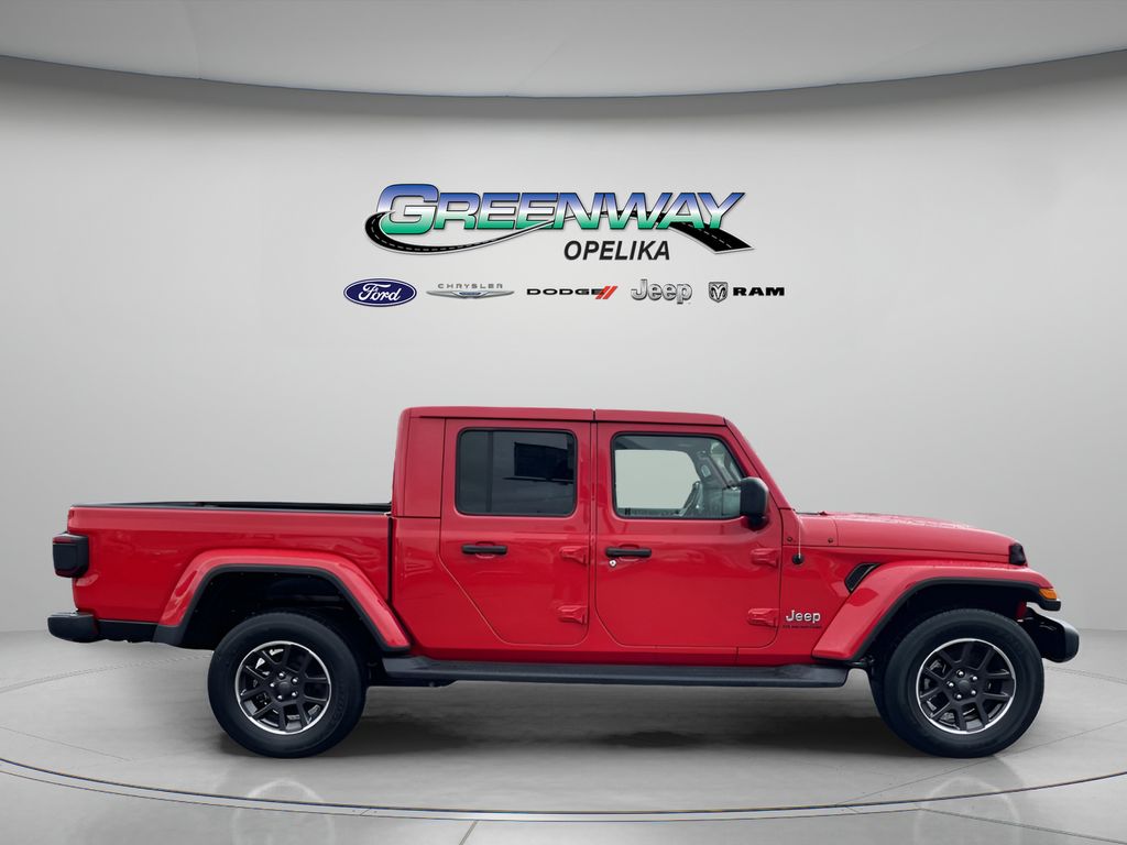 Used 2021 Red Jeep Overland image 8
