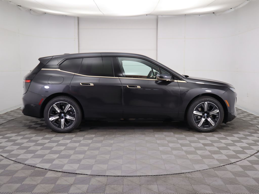 Thumbnail: 2026 BMW iX - 4