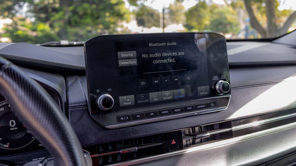 Used 2024 Mitsubishi Outlander SEL 4D Sport Utility