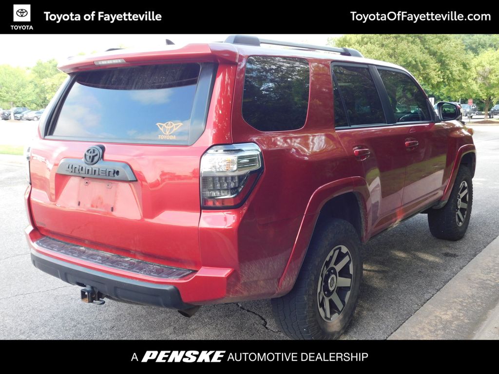 Thumbnail: 2015 Toyota 4Runner - 4