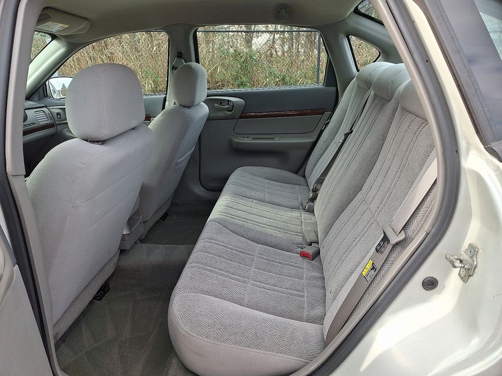 Thumbnail: 2004 Chevrolet Impala - 15