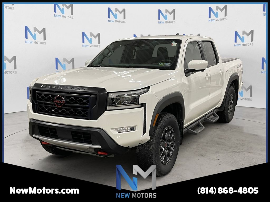 2024 Nissan Frontier PRO-4X Crew Cab 4WD