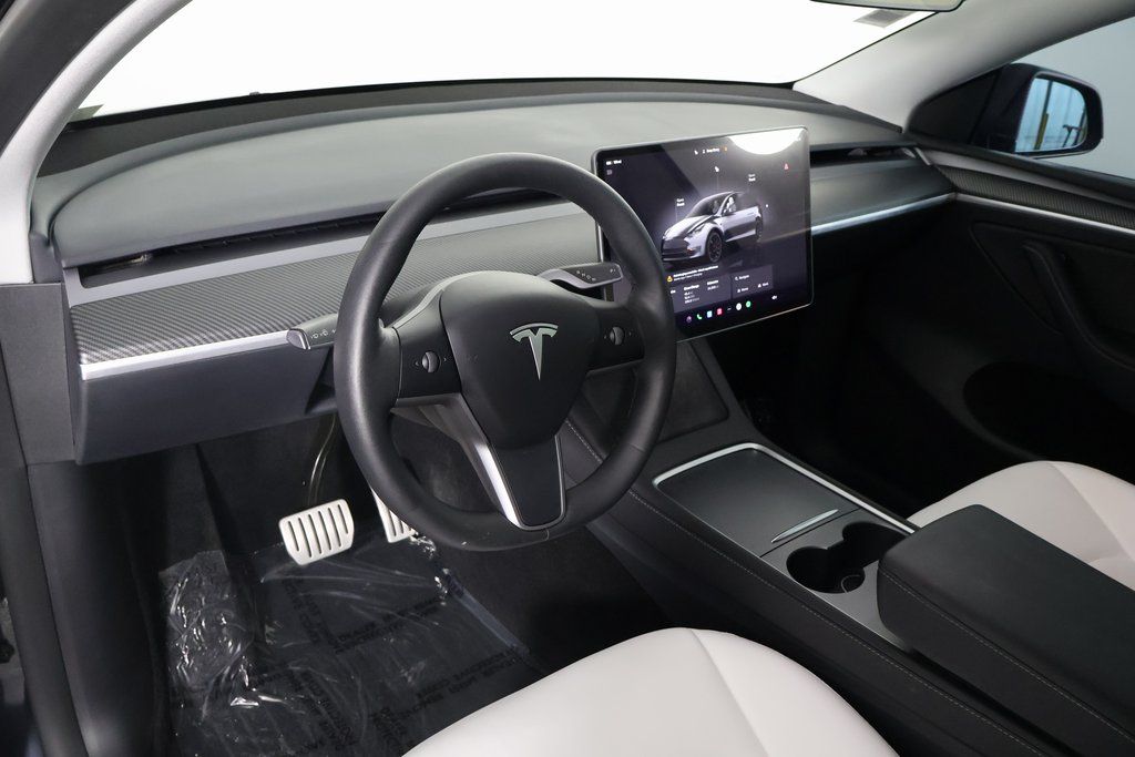 Thumbnail: 2023 Tesla Model Y - 7