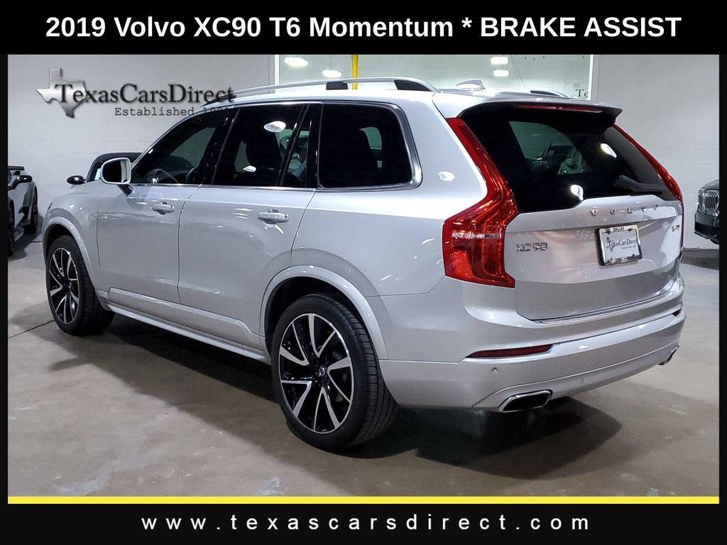 2019 Volvo XC90 T6 Momentum 13