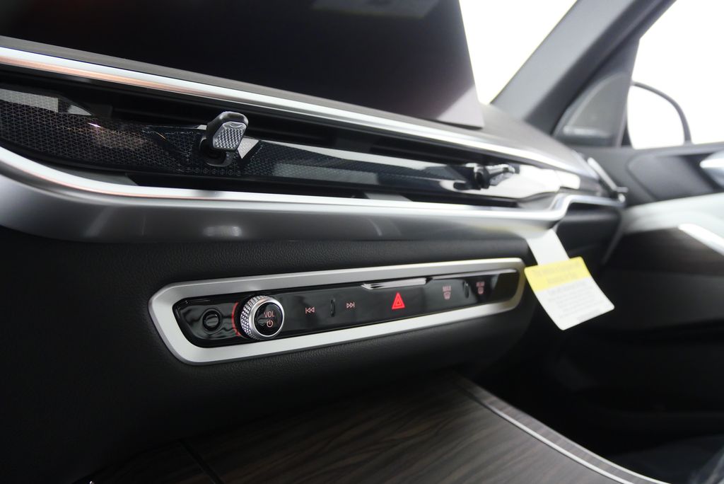 Thumbnail: 2026 BMW X5 - 20