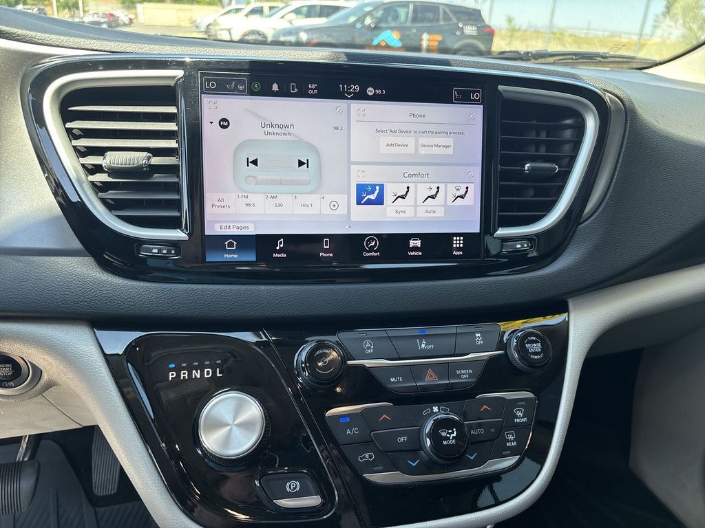 Used 2022 Chrysler Pacifica Van