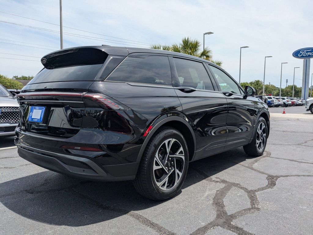 2025 Lincoln Nautilus Hybrid Premiere
