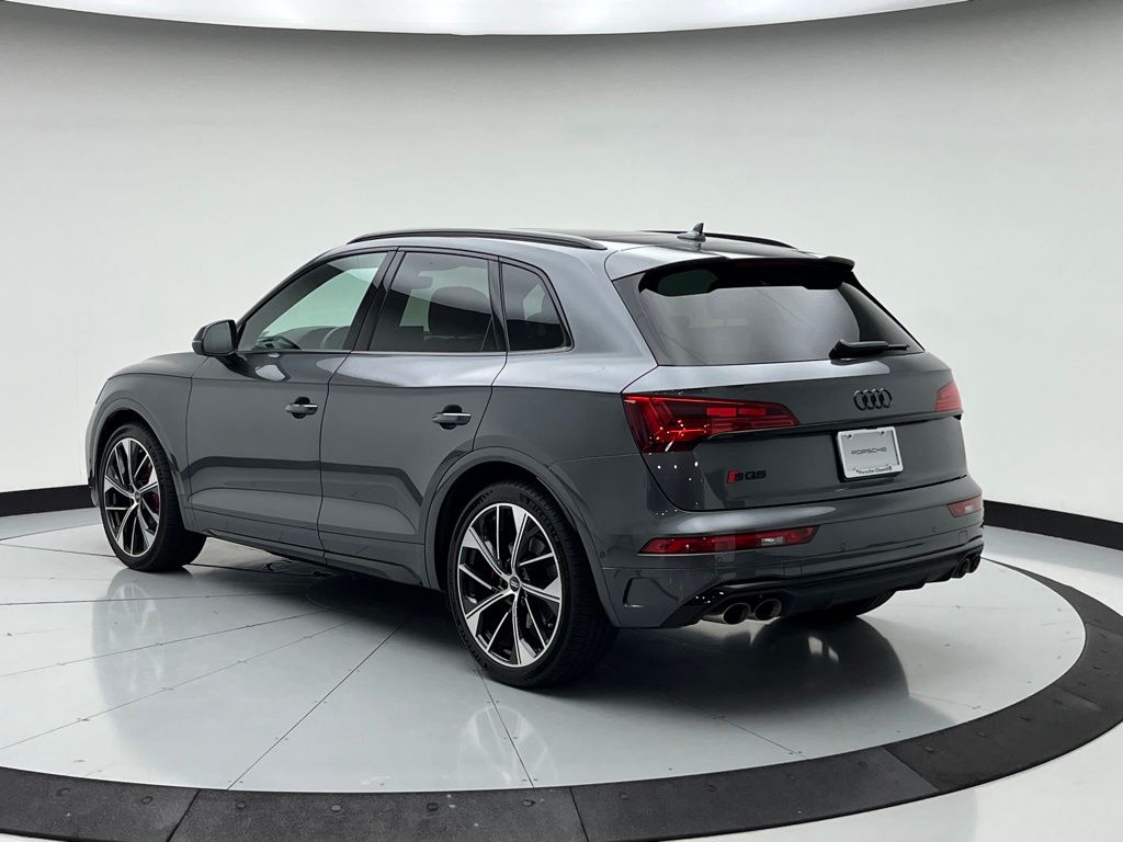 Thumbnail: 2022 Audi SQ5 - 7