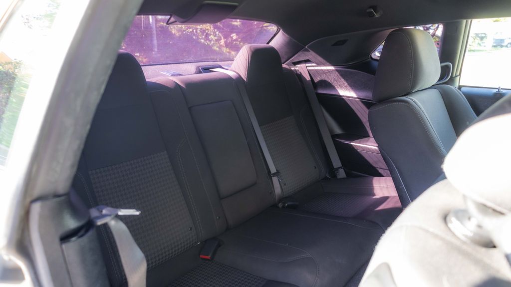 Used 2019 Dodge Challenger SXT 2D Coupe