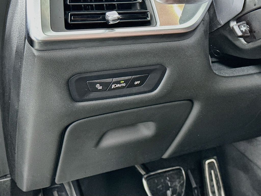 Thumbnail: 2024 BMW X5 - 10