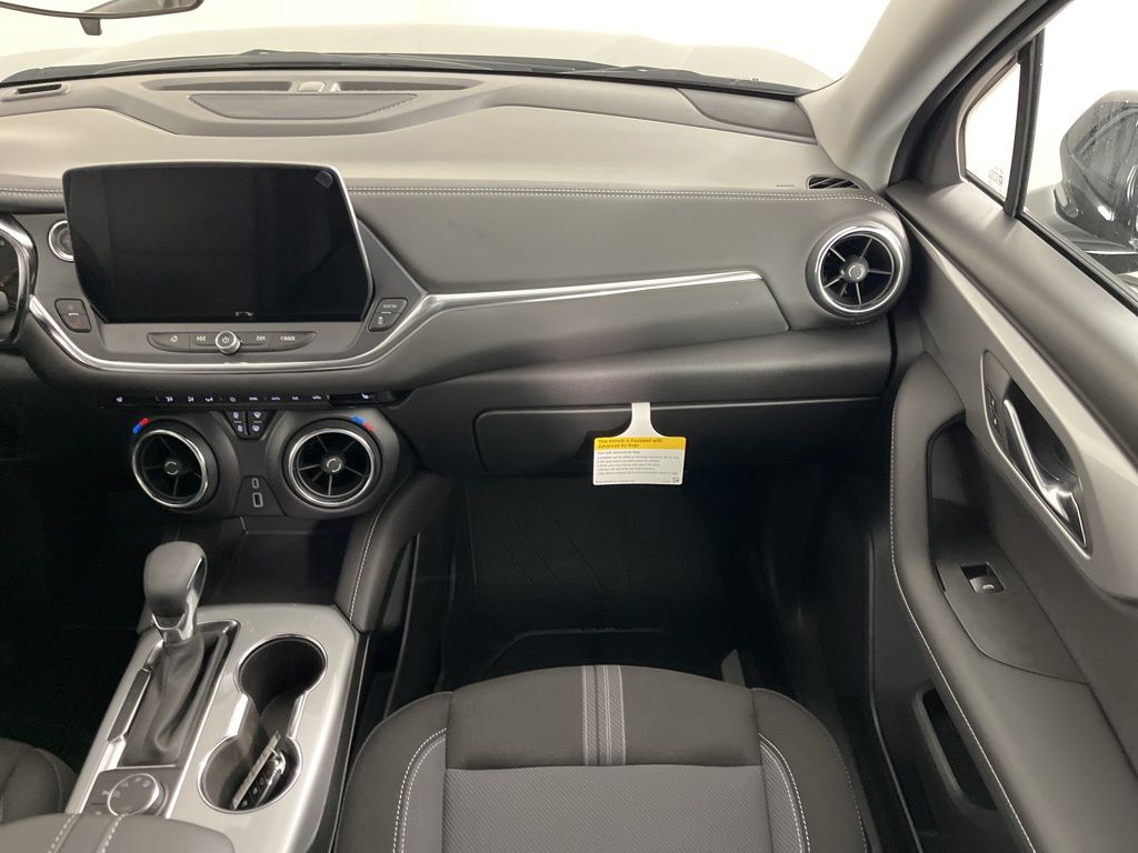 Thumbnail: 2026 Chevrolet Blazer - 14