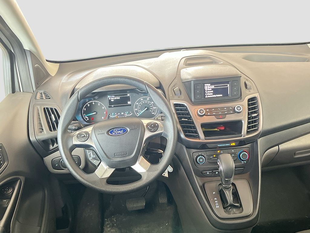 Used 2022 White Ford XL image 22