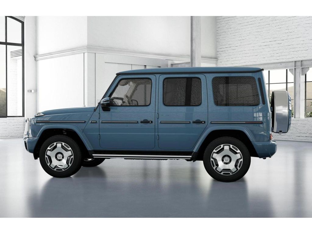 2025 Mercedes-Benz G-Class G 550 33