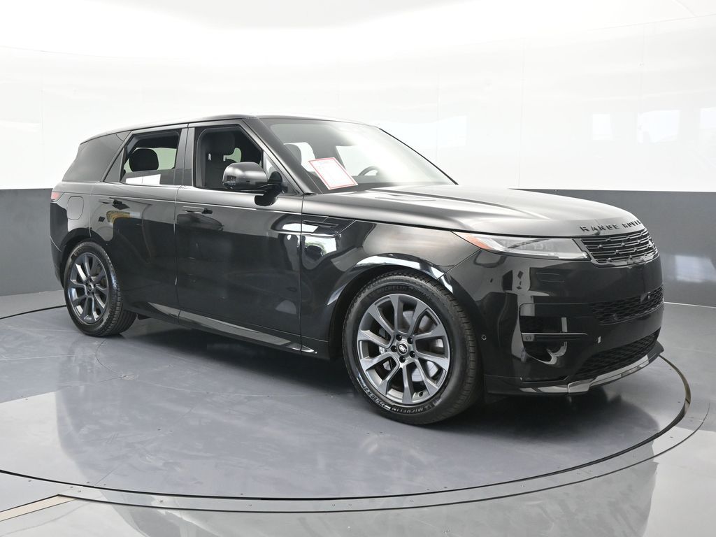 Used 2024 Black Land Rover Dynamic SE image 8